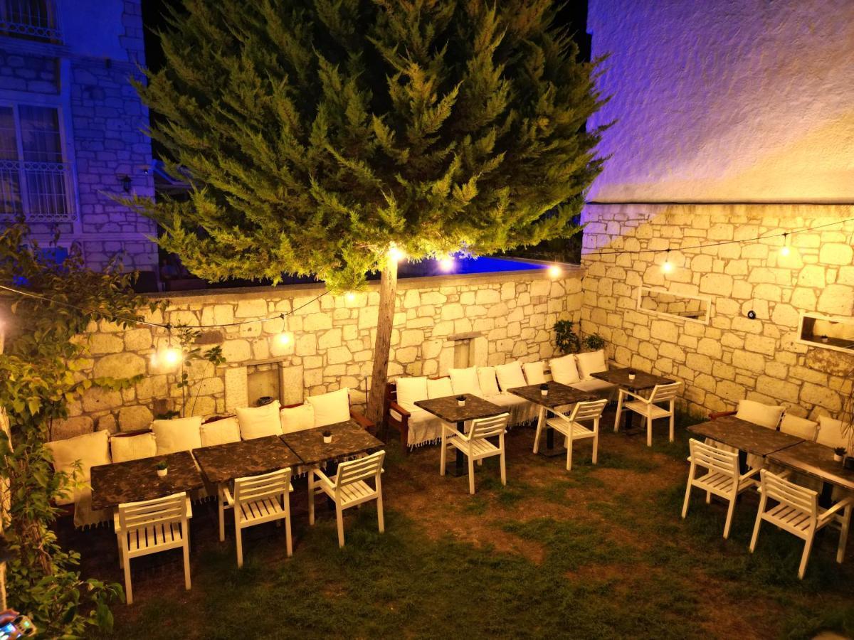 Mavi Hotel
