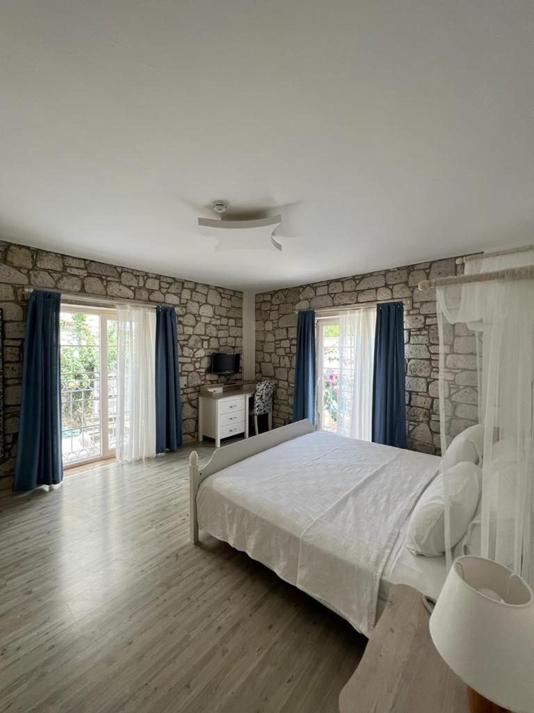 Mavi * Alaçatı