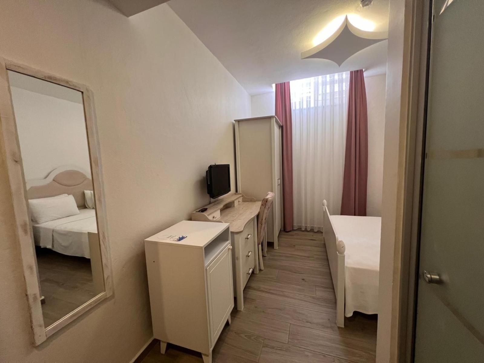Mavi Hotel Alaçatı